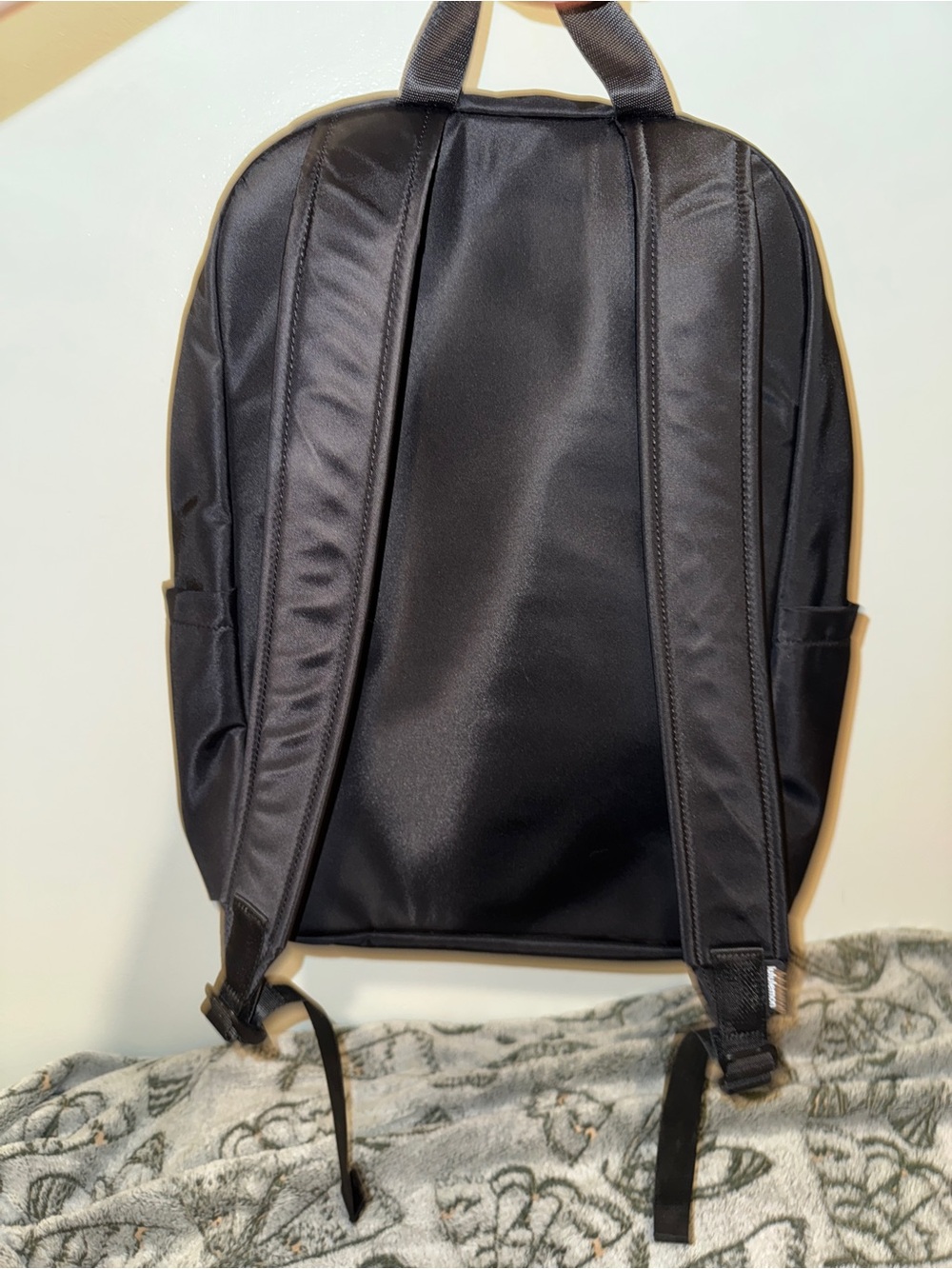 lululemon everywhere backpack 22L - Picture 12 of 12